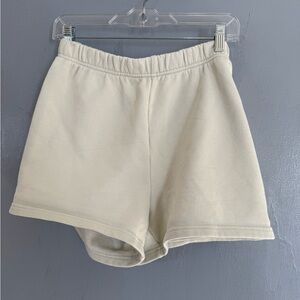 Aritzia TNA Sweatfleece Cozy Fleece Perfect Fit Shorts